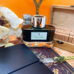 Encre Graf Von Faber Castell Viper Green pour stylo plume chez Perreyon1884 à Lyon.