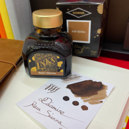 Encre Diamine Raw Sienna pour stylo plume chez Perreyon 1884 à Lyon.