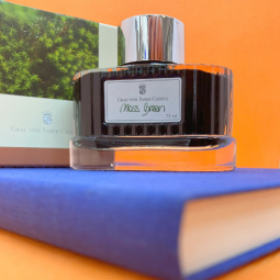 Encre Moss Green Graf Von Faber Castell chez Perreyon 1884 à Lyon.