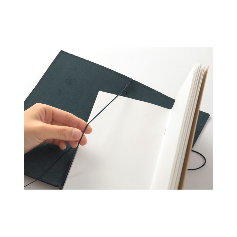 Carnet Traveler's Company – Grand Format Bleu perreyon