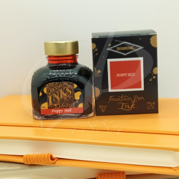 Encre Diamine Poppy Red pour stylo plume chez Perreyon 1884 à Lyon.