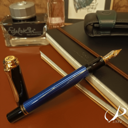 Stylo plume M400 Souverän Pelikan Bleu et Noir