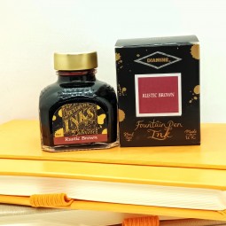 Encre Diamine Rustic Brown pour stylo plume chez Perreyon 1884 à Lyon.