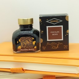 Encre Diamine Chocolate Brown pour stylo plume chez Perreyon 1884 à Lyon.